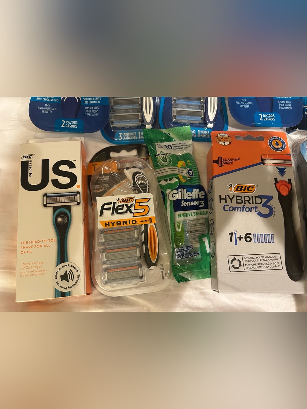 Huge Men’s Razor Bundle Bic Disposable Razor’s - Picture 4 of 4